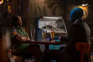Watchmen Season 1 Episode 8 – A God Walks Into Abar [S01E08]